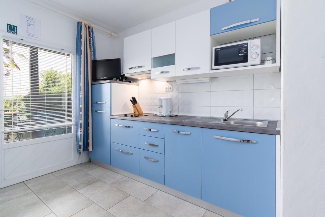 Apartments By The Sea Punat, Krk - 5351 Екстер'єр фото